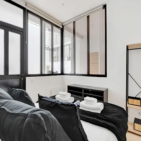Authentique - 1br- 2p- Voltaire * Parijs